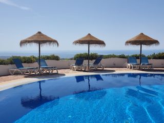 Appartement à La Mairena. Apartamento en planta media de 3 dormitorios en la mairena