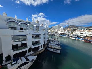 Apartamento en Arroyo de la Miel. Apartamento en planta media de 2 dormitorios en benalmadena
