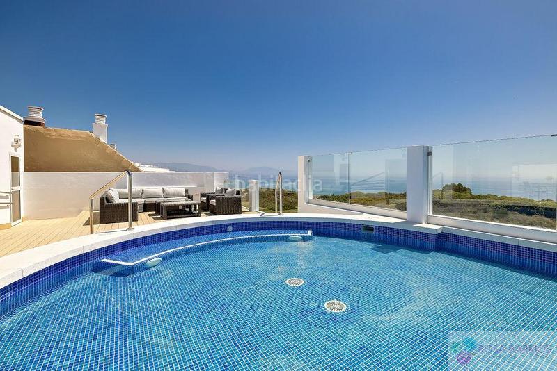 Foto 717fc0e5-d751-4eed-9088-48fb5cbd10db. Appartamento con parcheggio piscina in La Duquesa Manilva