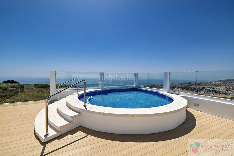 Foto 8c496ea1-c8d4-4f6d-98b9-b043929ac830. Appartamento con parcheggio piscina in La Duquesa Manilva