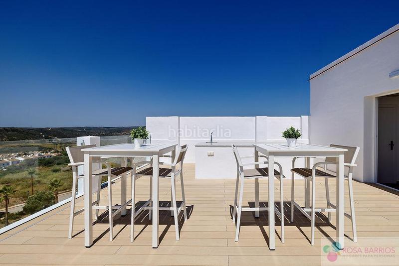 Foto 95418dd8-ac00-4976-a8ee-2f837456a07c. Appartamento con parcheggio piscina in La Duquesa Manilva