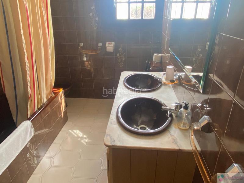 Foto 421fce94-551b-4bee-be7a-a840389da94a. Chalet  en El Velerín Estepona