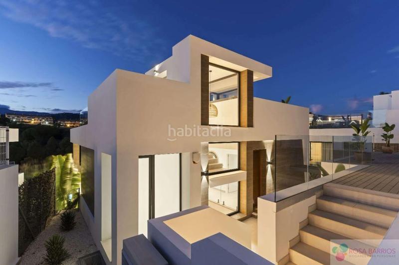 Foto 4613554d-1856-4b7a-ab53-9cb843cc1a4b. Chalet mit parking pool in La Concha - Resina Golf Estepona