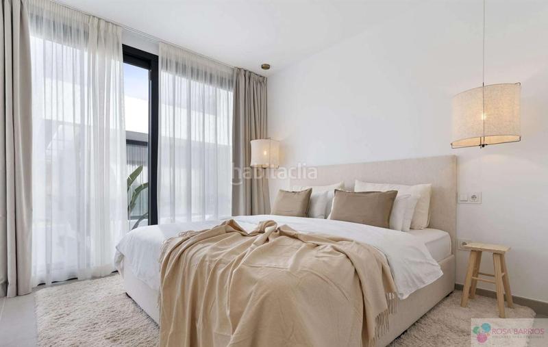 Foto 4dd2a749-b6b1-494a-b286-32f04ac37622. Chalet mit parking pool in La Concha - Resina Golf Estepona