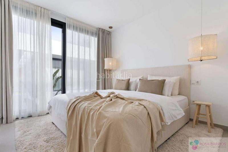 Foto 61981023-b6ae-4e26-8c29-7d3cdfe110a5. Chalet mit parking pool in La Concha - Resina Golf Estepona