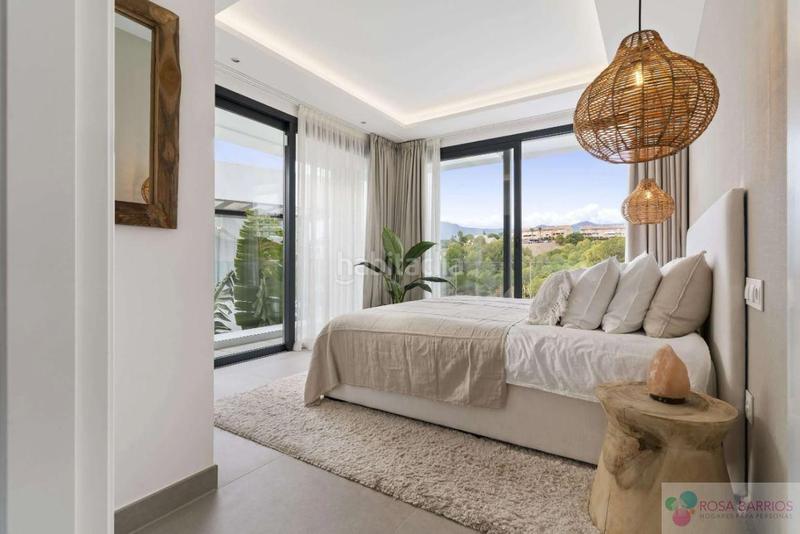 Foto 68e7c7cd-e6f6-4045-ac39-0b25f6019164. Chalet mit parking pool in La Concha - Resina Golf Estepona