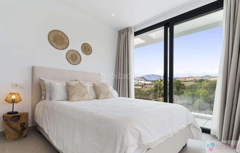 Foto df9e4e83-d9e5-4548-9ef3-2a73238bb424. Chalet mit parking pool in La Concha - Resina Golf Estepona