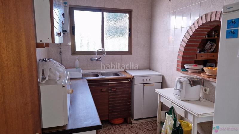 Foto ac344708-96f4-442d-9f89-f0d305696907. Masia amb aparcament a Los Llanos Estepona