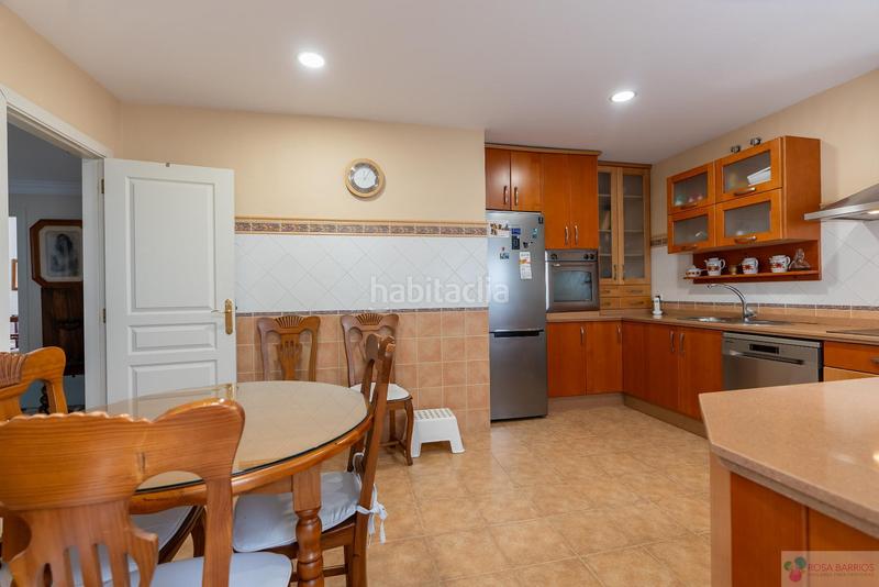 Foto cb591948-1c3e-4894-9573-c36bed8e688d. Piso  en Centro Estepona