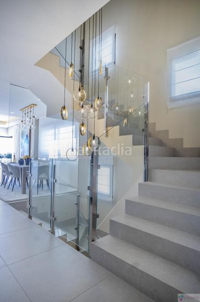 Foto 02d8de5f-686f-4119-ac75-f75f14bd4292. Chalet villa en El Velerín Estepona