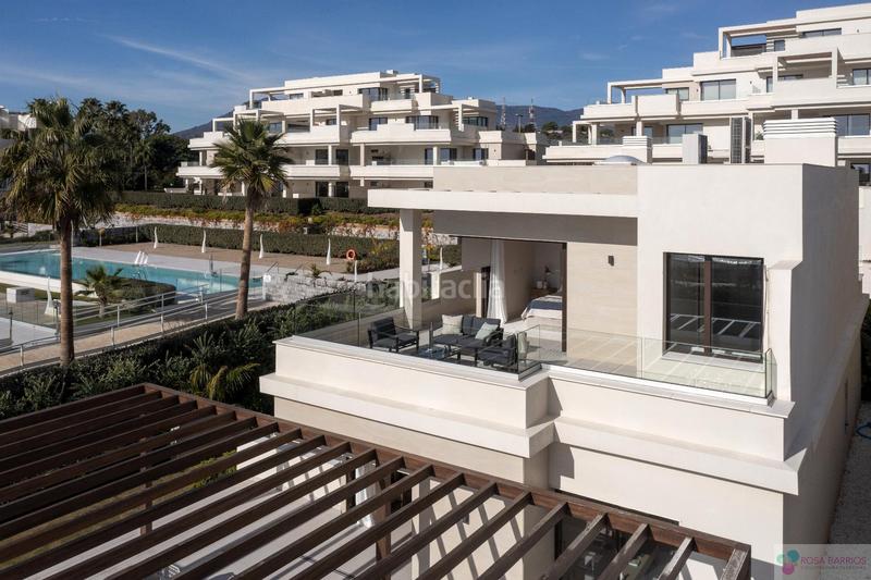 Foto e35ee6cc-b31d-4078-9e1c-f1926f222057. Chalet villa en El Velerín Estepona