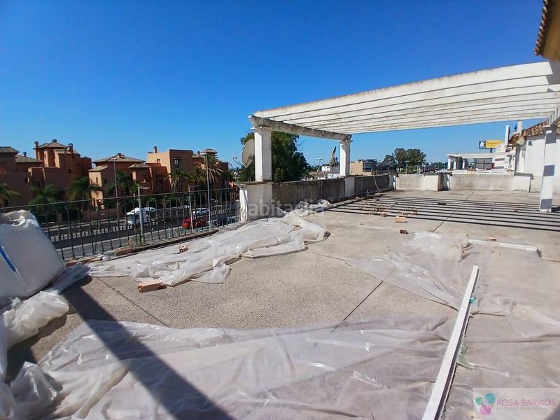 Foto 2f9ce28b-b17b-4eeb-8816-6b722bb16de5. Alquiler local comercial local en Paraiso - Barronal Estepona