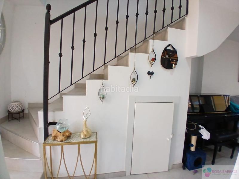 Foto f75a646d-1b82-47db-9cbe-a15ea91ae734. Casa adosada casa en Los Llanos Estepona