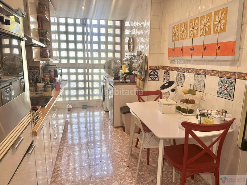 Foto 78bc4fce-7428-48b2-8382-5fdd427b63eb. Appartamento con piscina in Nueva Andalucía centro Marbella