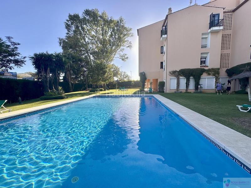 Foto 9b228d65-f332-4fda-b36e-f323c8e3fbcf. Appartamento con piscina in Nueva Andalucía centro Marbella