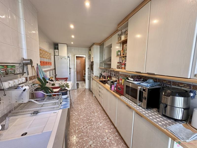 Foto 9eebb2ed-4b5e-4c0c-a301-eefd528cb527. Appartamento con piscina in Nueva Andalucía centro Marbella