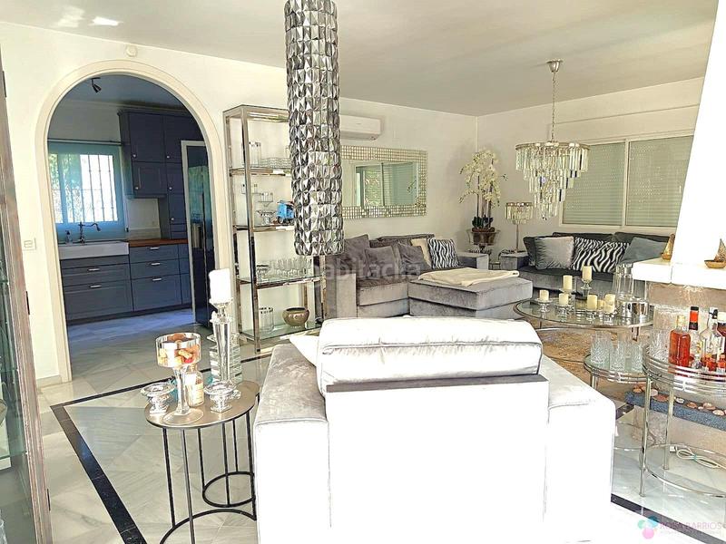Foto 7a7feffb-865d-42eb-971e-f244f17a5fe1. Chalet  en El Rosario - Ricmar Marbella