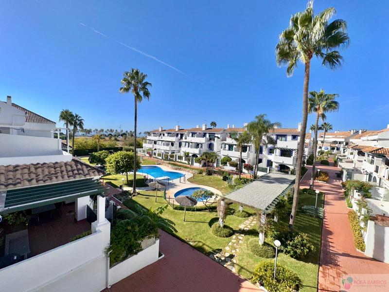 Foto da879446-cf7c-4d6d-abb8-817b66764018. Attique avec parking piscine dans Nueva Alcántara Marbella