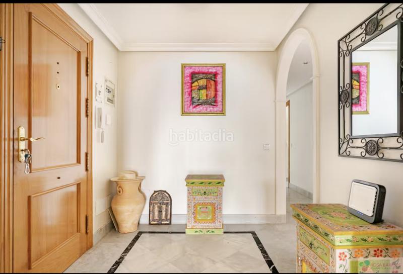 Foto cbf526e8-ad21-4ddb-b8d3-b383095085c9. Ático atico en Playa Bajadilla - Puertos Marbella