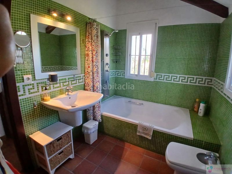 Foto 39727ae1-583a-4408-8063-c287daabb200. Xalet amb aparcament piscina a Las Lomas Estepona