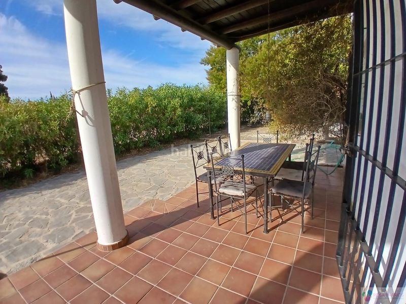 Foto d1c9557a-d80b-4ebe-996d-0bf67fe29d1a. Xalet amb aparcament piscina a Las Lomas Estepona