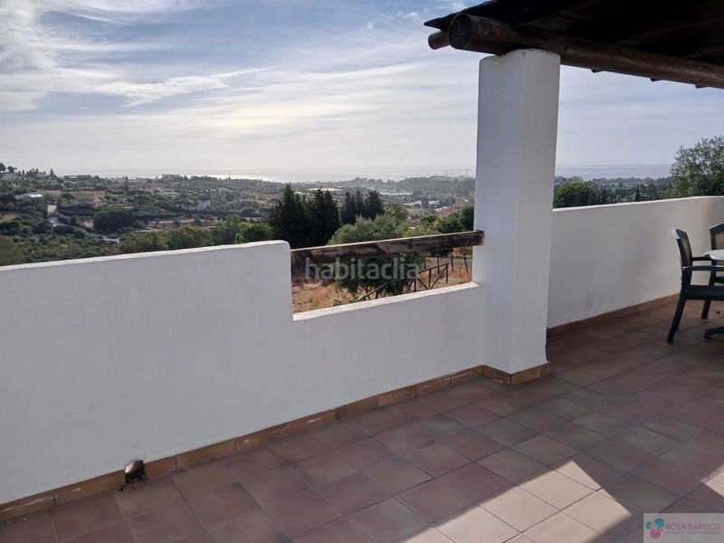Foto fd4be092-2e38-4610-bc80-5f19f880603b. Xalet amb aparcament piscina a Las Lomas Estepona