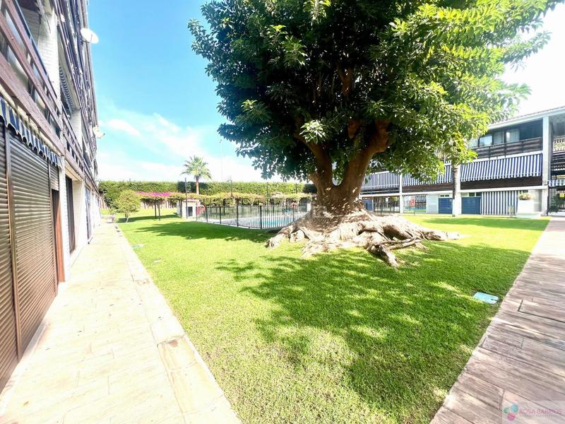 Foto 4aa453fc-5e58-4ccf-8e76-d4809bc473c3. Flat with parking pool in Nueva Alcántara Marbella