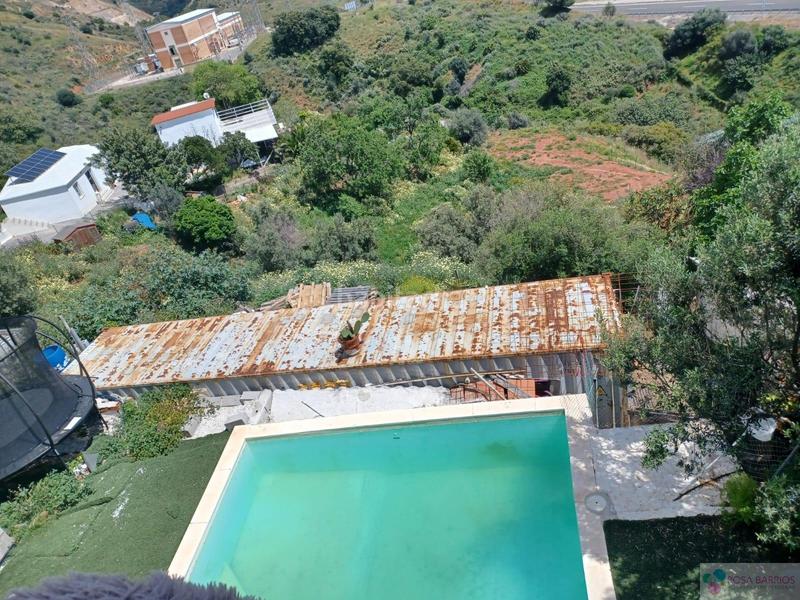 Foto c8fdf836-5576-4074-9cd8-f6229dbd82d9. Casa amb aparcament piscina a Alto de los Monteros Marbella