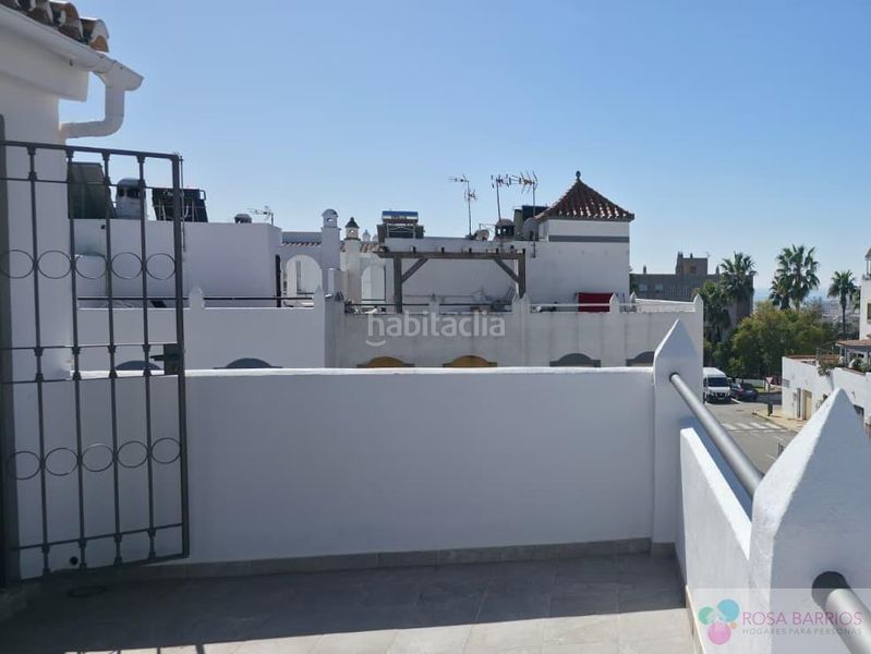 Foto 050ba216-7510-4a96-9251-c52f18c619a1. Casa aparellada amb aparcament a sierra de Estepona - avda. de andalucía Estepona