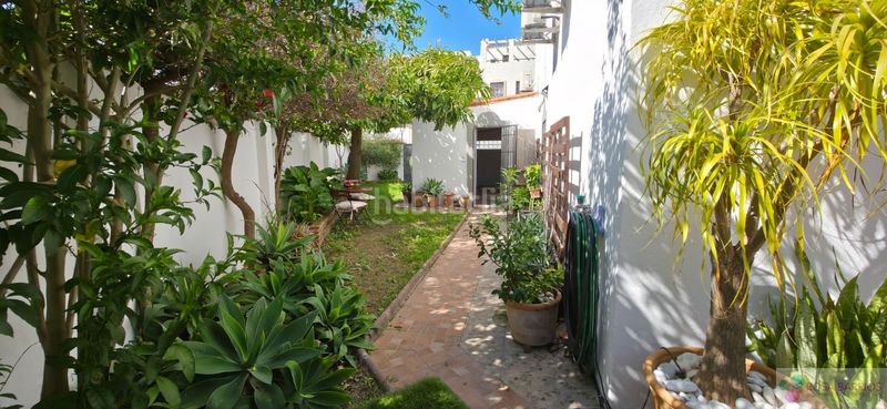 Foto 60bf6624-cc78-448a-a31f-308b5cfaa1a7. Casa aparellada amb aparcament a sierra de Estepona - avda. de andalucía Estepona