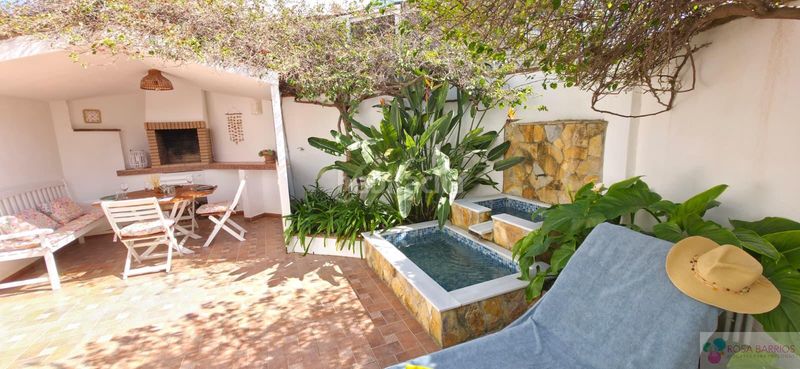Foto da2b9d39-4369-49f8-9d2a-268882e8a134. Casa aparellada amb aparcament a sierra de Estepona - avda. de andalucía Estepona