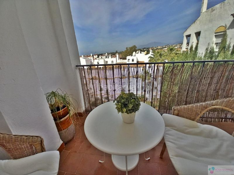 Foto 37c9cbb9-d5dd-47ce-99ac-d0ffcd75c1ef. Àtic amb aparcament piscina a Nueva Atalaya Estepona