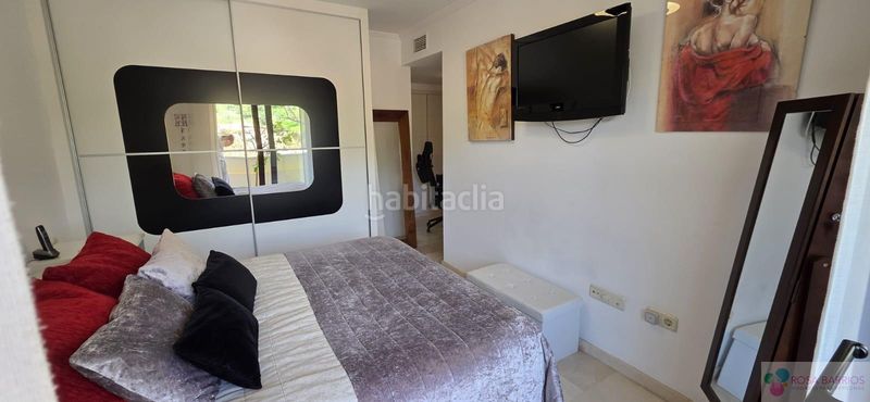 Foto aadaf10d-2988-49db-9093-e7279d363133. Pis amb aparcament piscina a Huerta Nueva Estepona