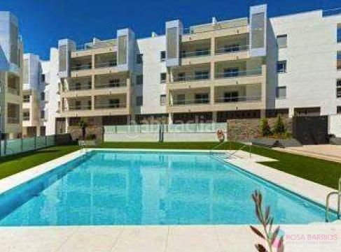 Foto d53076df-fe42-43c9-b74f-4e1d75082d9e. Àtic amb aparcament piscina a Nueva Alcántara Marbella