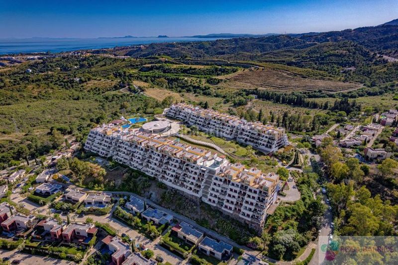 Foto 7b3ea6a1-7c49-413d-aab9-1ca6535dd7bd. Apartamento  en La Zagaleta Benahavís