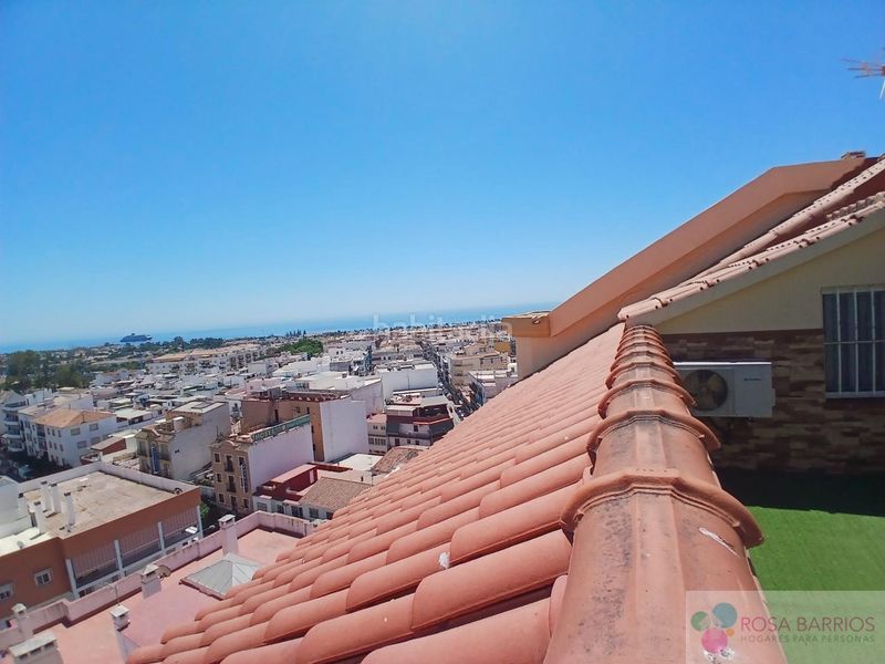 Foto 1a255ea3-88cc-43f5-96b6-cc83bee97889. Àtic amb aparcament a San Pedro de Alcántara Pueblo Marbella
