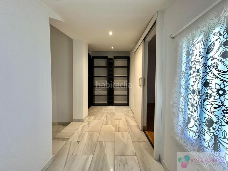 Foto dd8a01b1-a289-4128-860c-f74ccd95c8f6. Àtic amb aparcament a San Pedro de Alcántara Pueblo Marbella