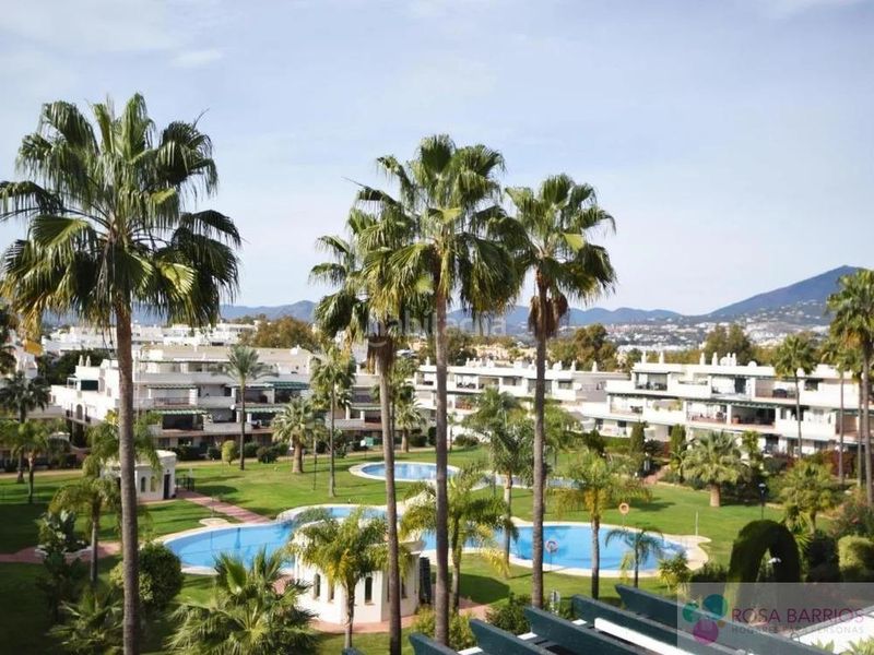 Foto c0d864b8-7f5d-44a8-a979-11db8a06b491. Pis amb aparcament piscina a San Pedro de Alcántara Pueblo Marbella