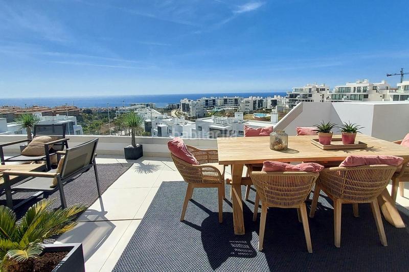 Foto 3ddc327c-6115-46f7-a356-bce0228e7ed4. Ático  con vistas al mar en higuerón west en Fuengirola
