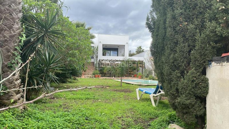 Foto 2a0169b5-a536-47c1-a801-d92c59e95b81. Xalet amb calefacció aparcament piscina a Los Pinos Algeciras