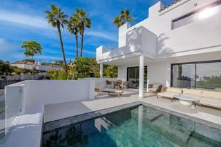 Dúplex a Paraiso - Barronal. Bajo dúplex con piscina privada en el paraíso, estepona