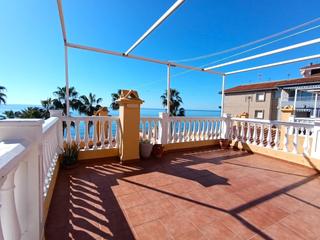 Zweistöckige Wohnung in El Morche. Dúplex en primera línea en el morche, torrox