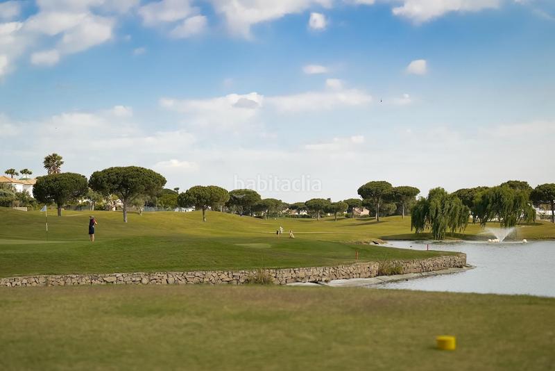 Foto d1fcaa91-c7e5-4c56-a9fe-433f74c1f35f. Chalet villa en loma sancti petri, en Novo Sancti Petri Chiclana de la Frontera