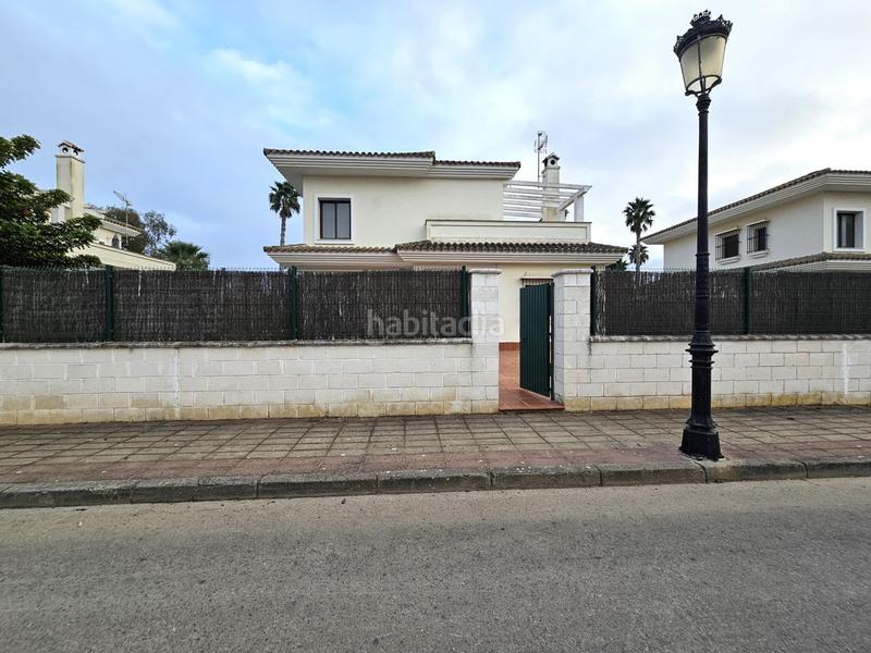Foto f68ba0fc-42bc-4028-bfc2-673c6be7df55. Chalet mit parking pool in Novo Sancti Petri Chiclana de la Frontera