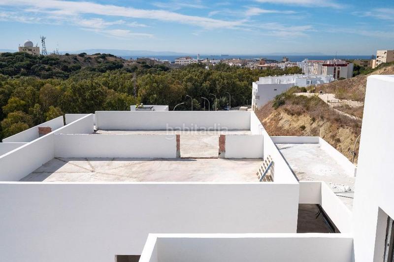 Foto f10fee9d-b8d0-4c12-96c3-04884de1c9f4. Planta baja bajo de obra nueva en Tarifa ciudad Tarifa