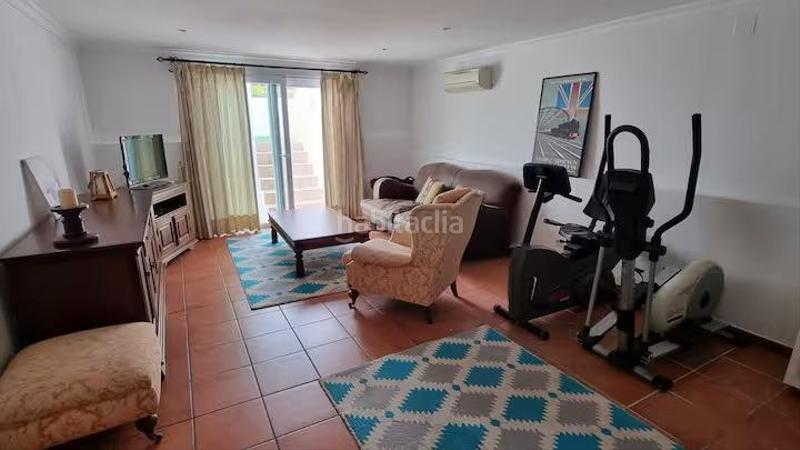 Foto c877c8be-c394-4132-a1bd-b652daf7f7c9. Xalet amb aparcament piscina a Sotogrande costa Sotogrande