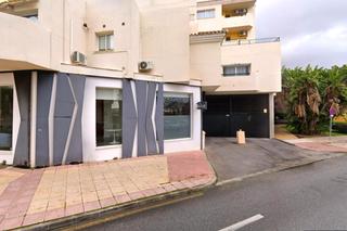 Affitto Posto auto in Huerta Nueva. Se alquila plaza de garaje con trastero en estepona