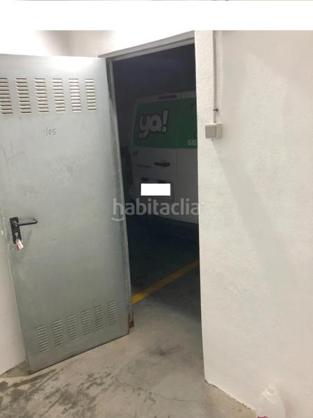 Foto f8883e46-a9d5-412a-981a-d8d1321f04b0. Alquiler parking coche se alquila plaza de garaje con trastero en Estepona