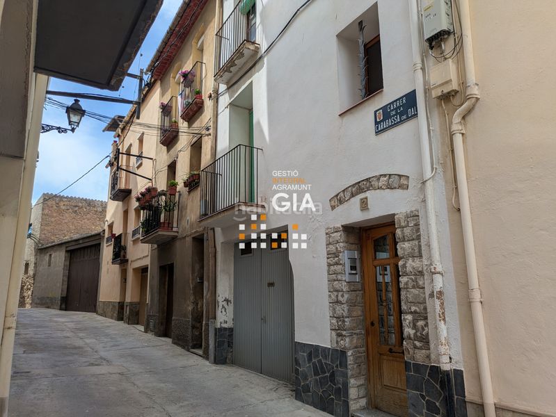 Foto b2909bb4-b6d3-47ec-8e98-b549b12a0989. Casa en carrer de la carabassa de dalt 2 casa en venda al centre d' en Agramunt