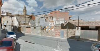 Terreny residencial a Avinguda de la generalitat 9. Solar en venda a montgai